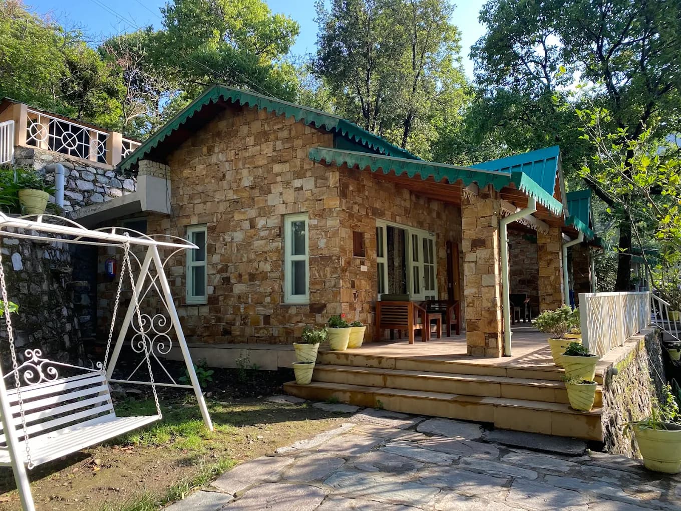 Echor Malusara Lakeview Retreat Bhimtal