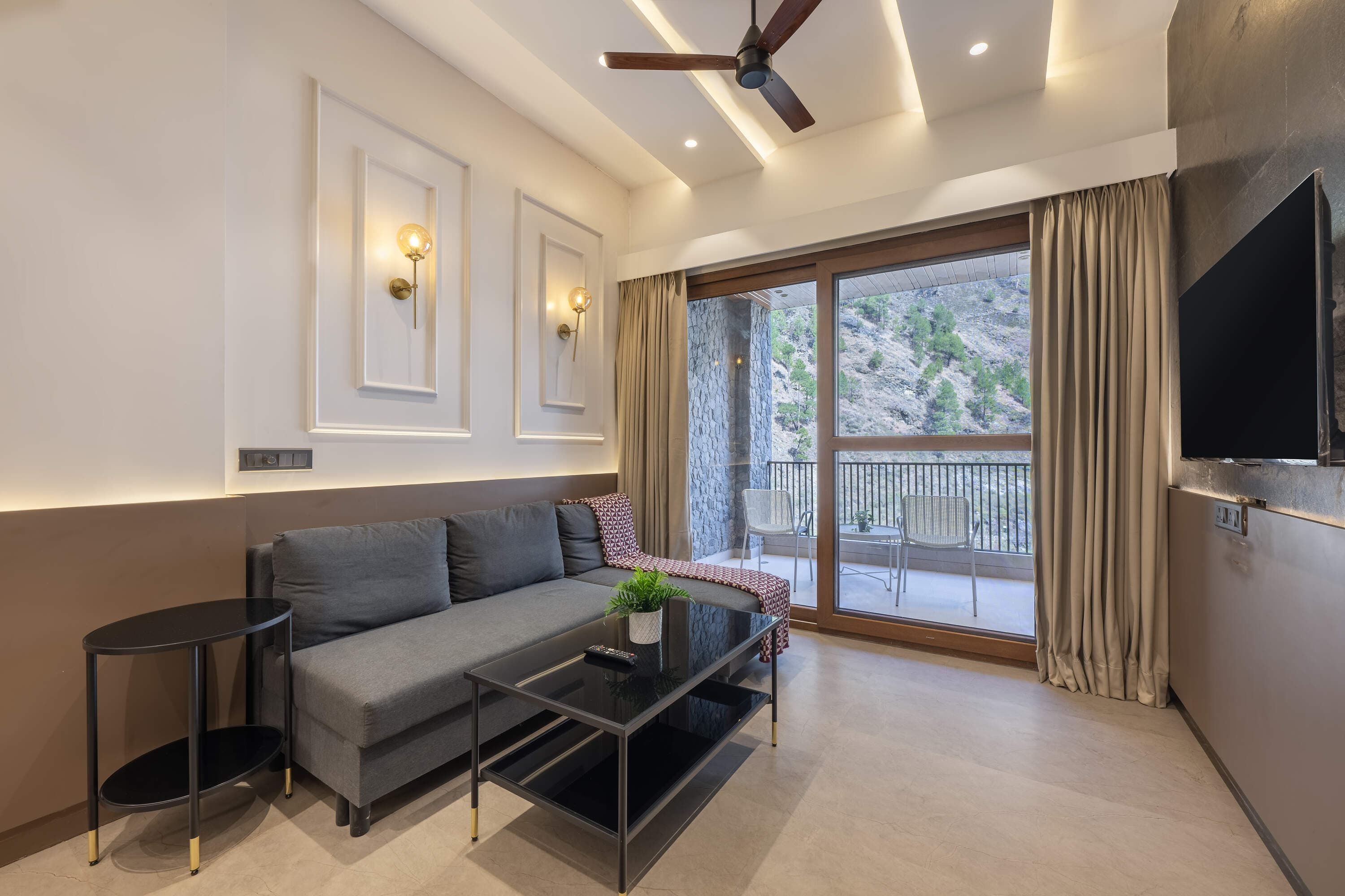 The Meadow Vista Suite with Balcony (River View) - Image 1