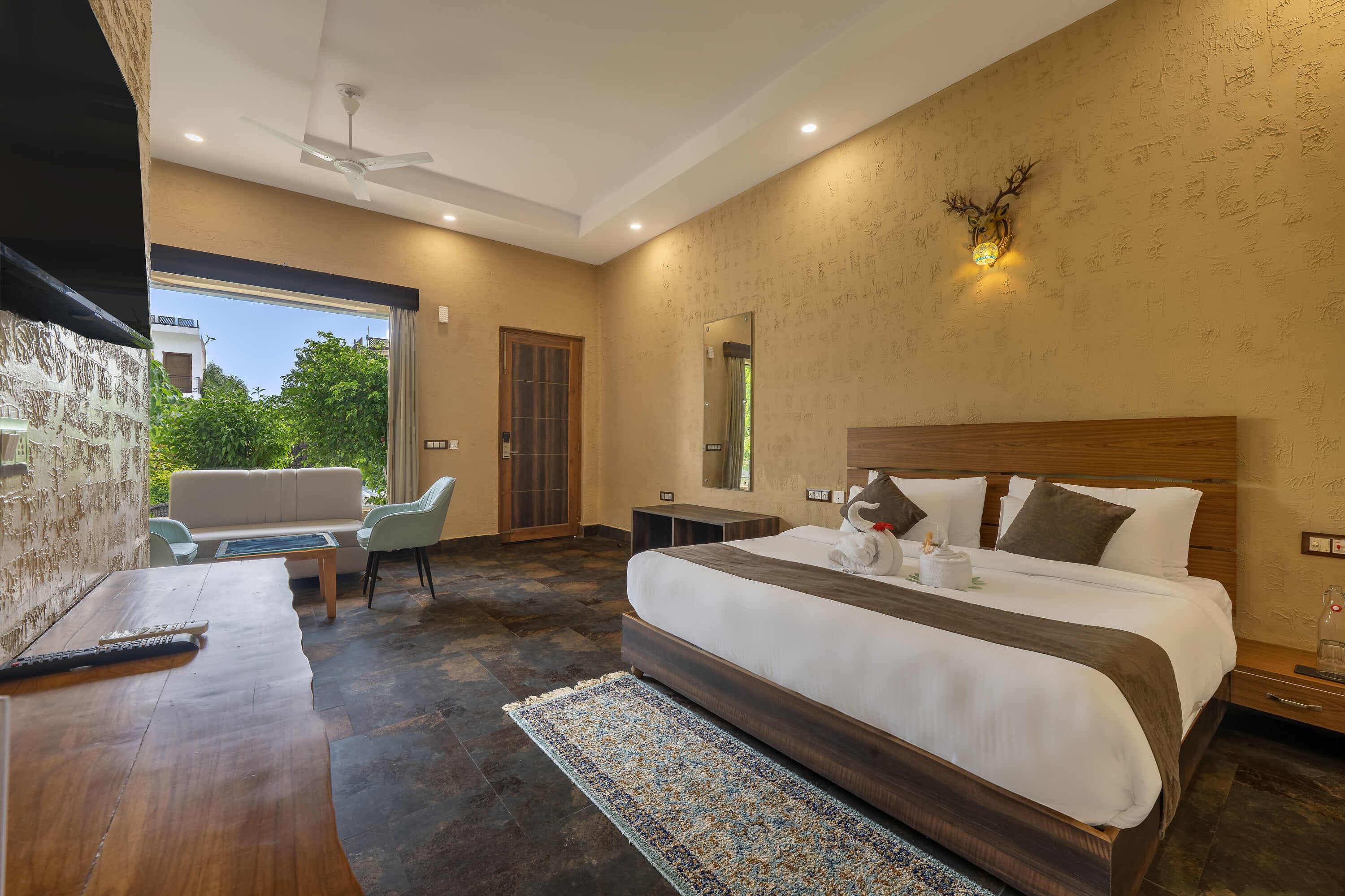 Executive Room with Private Deck - Image 1