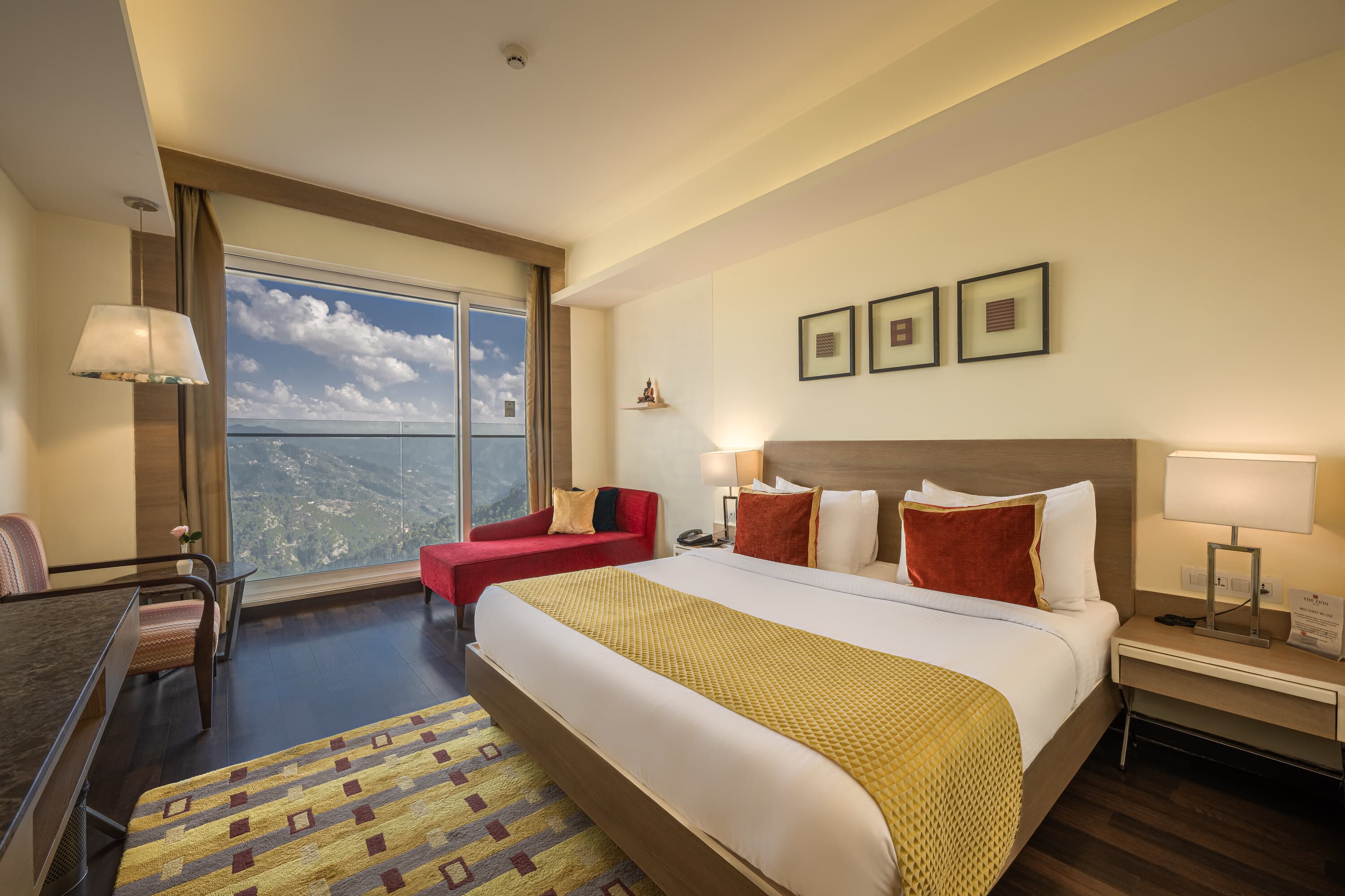 Superior Deluxe Room - Image 1