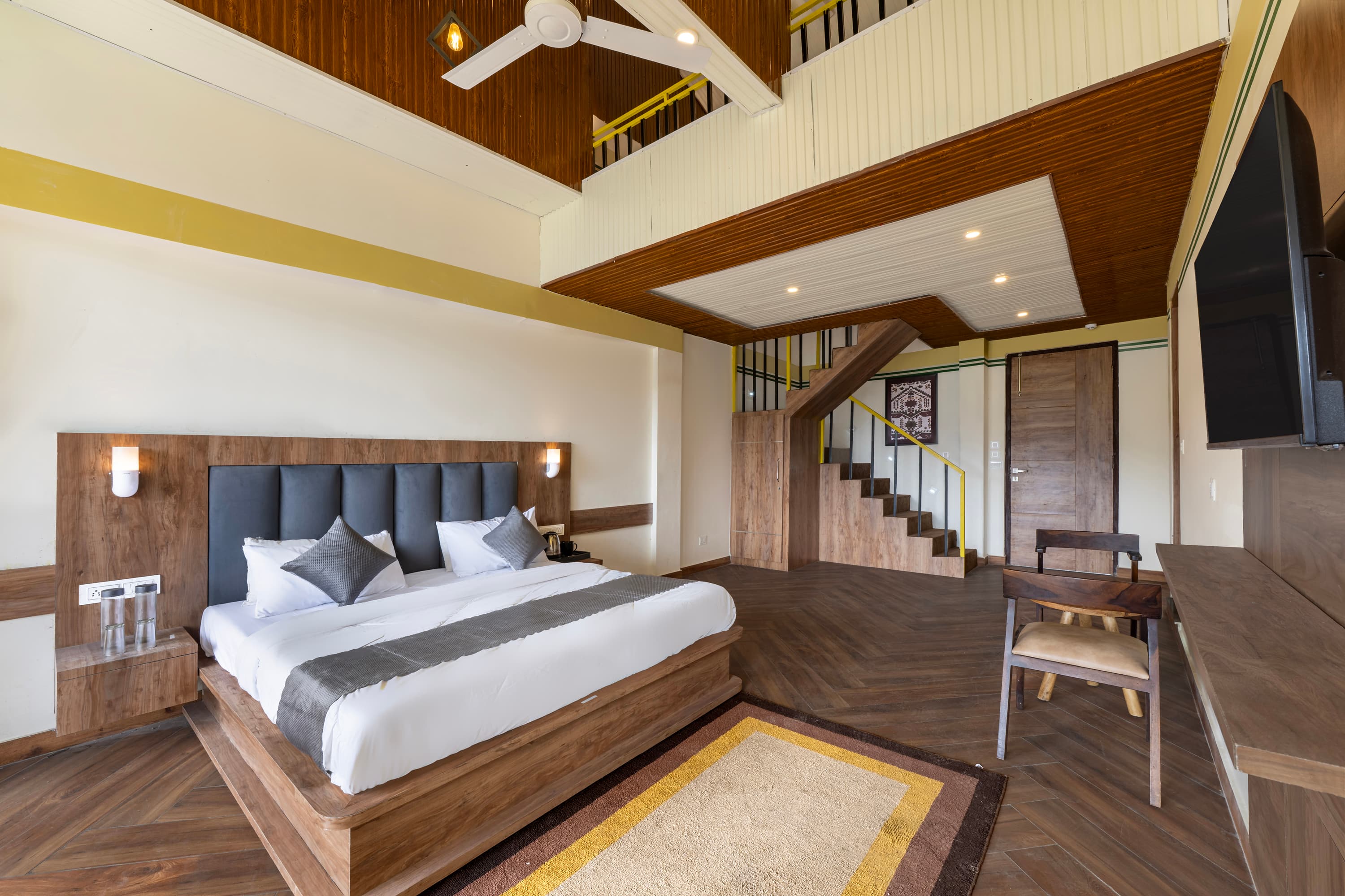 Duplex Attic Room with Balcony (Valley View) - Image 1