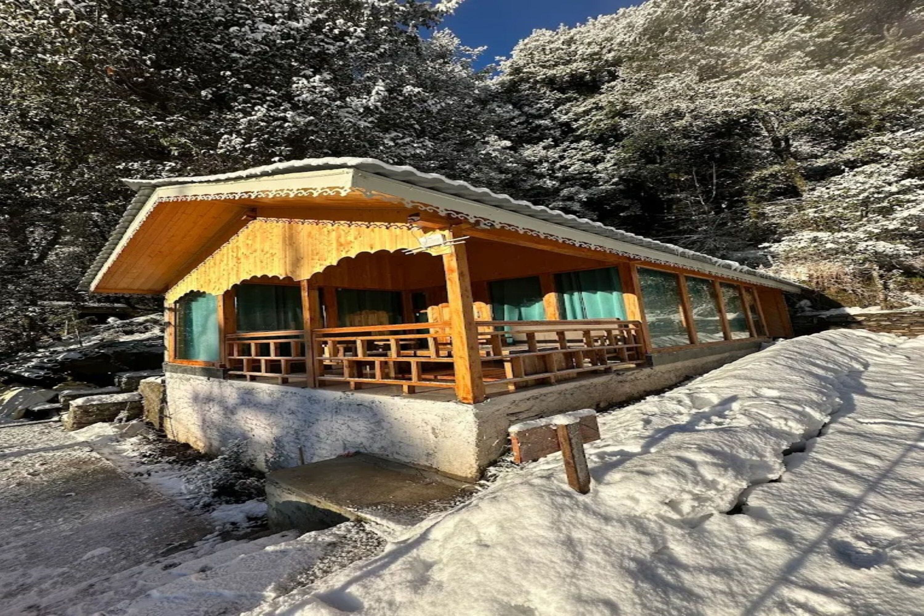 Whispering Tree Cottage with Balcony (Valley View) - Image 1